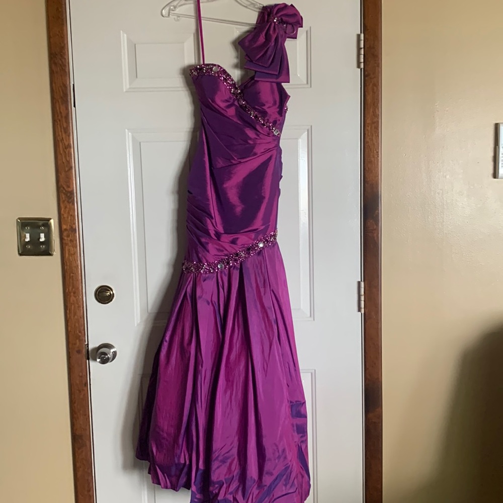 Great for prom or formal